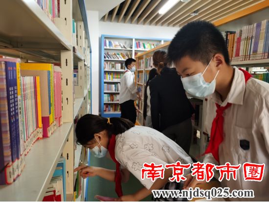 20210919崇明小学假日小队“志愿服务活动”走进图书馆548.jpg