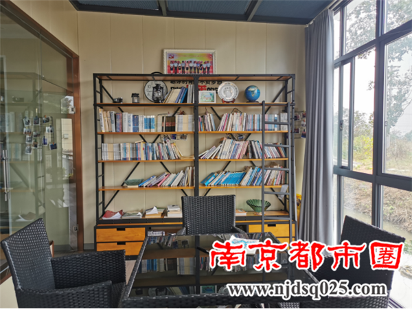 20211002感受书香成为新风尚 图书馆分馆成国庆度假好去处(1)499.png