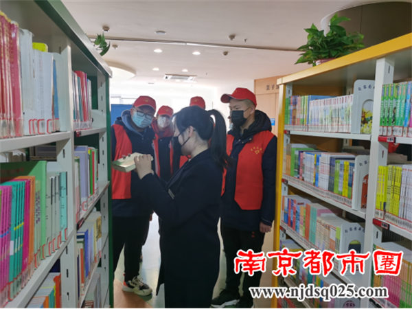 20230131向阳花志愿队走进图书馆 挥洒青春绽放风采485.png