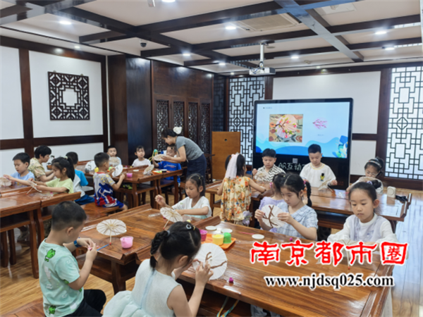 20250703句容市图书馆举办“童心绘梦 点亮童真”绘本阅读主题活动613.png
