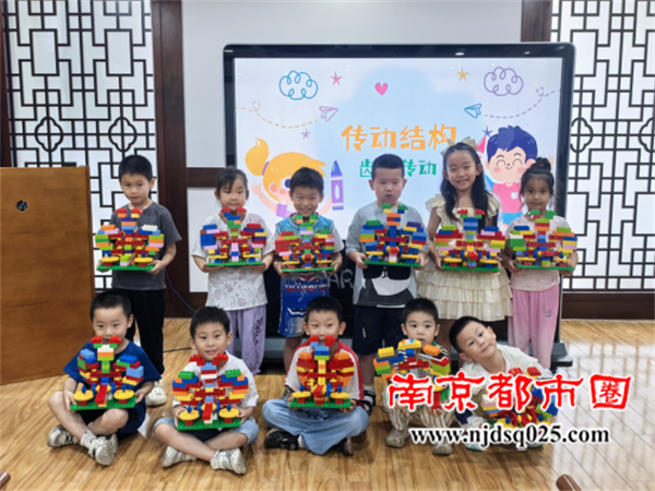 6891745f26867.png 20250805“句曲·七彩夏令营”点燃夏日书香热潮776.png