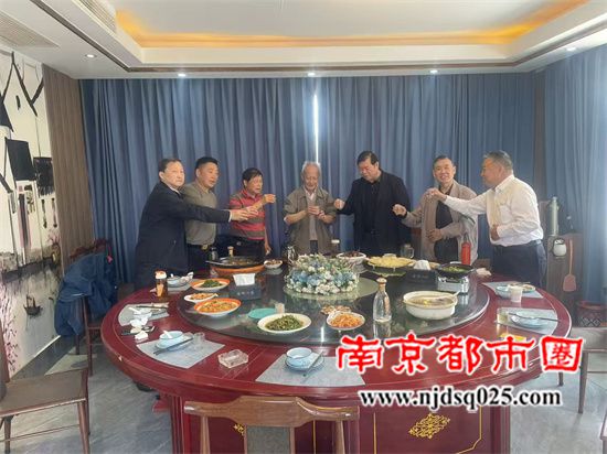 68ff0c2a89c30.jpg 4.jpg