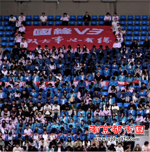 69096cf4d9361.png 苏超奇迹13:冠军教练,唯一女帅496.png