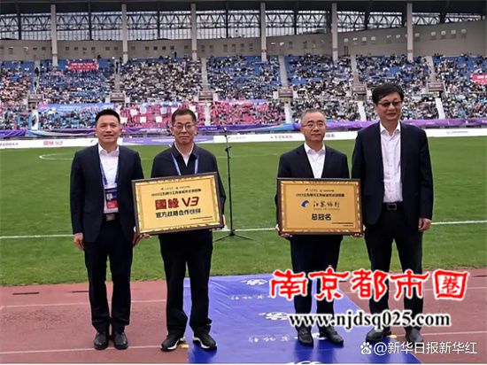 695e4e4c0ed48.jpg q04.jpg