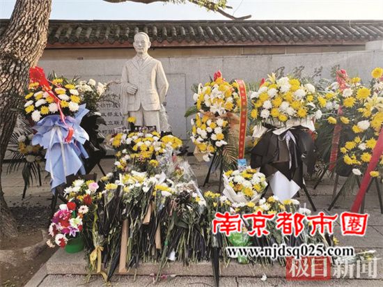 69d4abdddb295.jpg 1.jpg